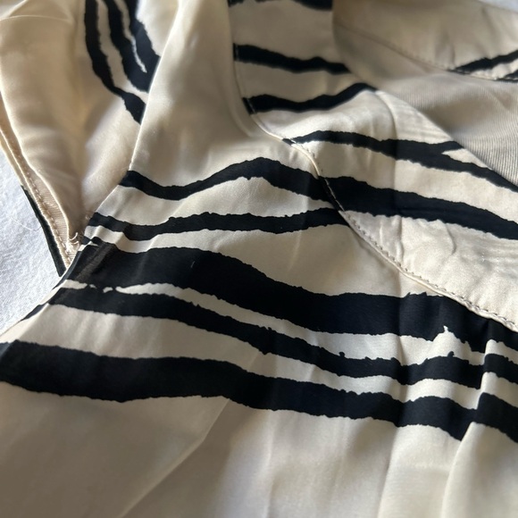 H&M Dress - Size 4 - Picture 3 of 3